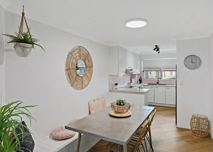 Le Beach Apartments